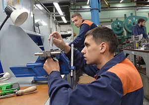 Работники АПЗ заняли призовые места в каждой из 6 профессий городского конкурса "Золотые руки"